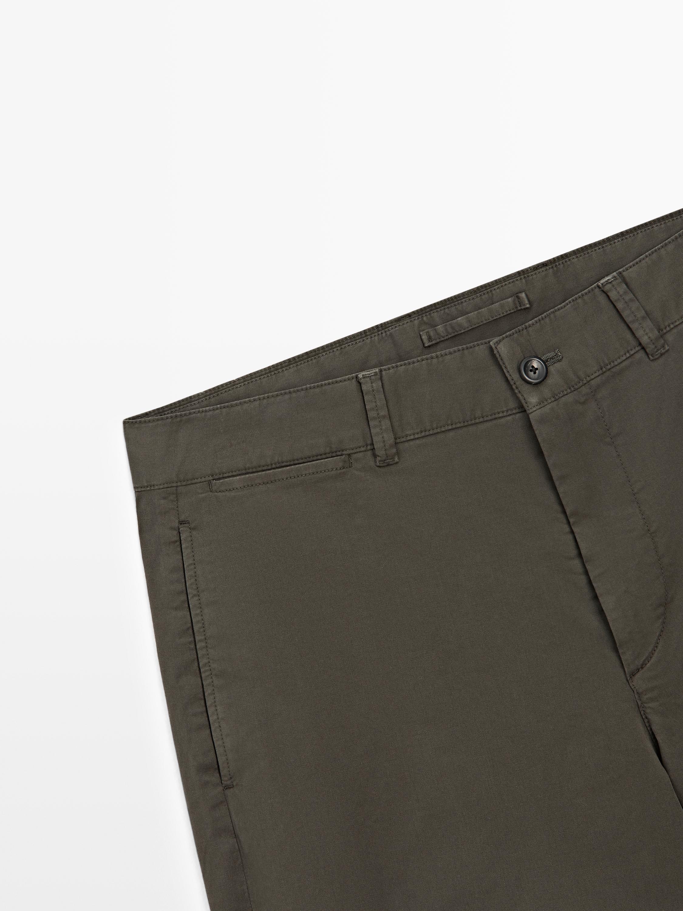 Cotton blend Bermuda shorts with pocket